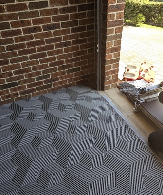 400х400х18мм Гаражный пол на гоночной площадке